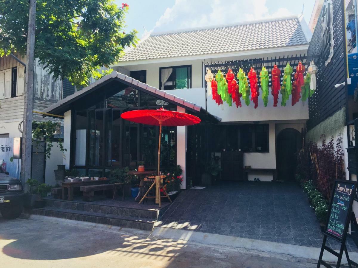 Baan Lung Poshtel Vandrerhjem Chiang Mai Eksteriør bilde